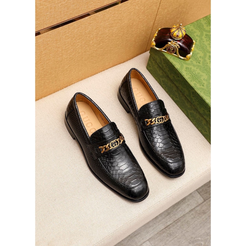 G*u*i leather shoes